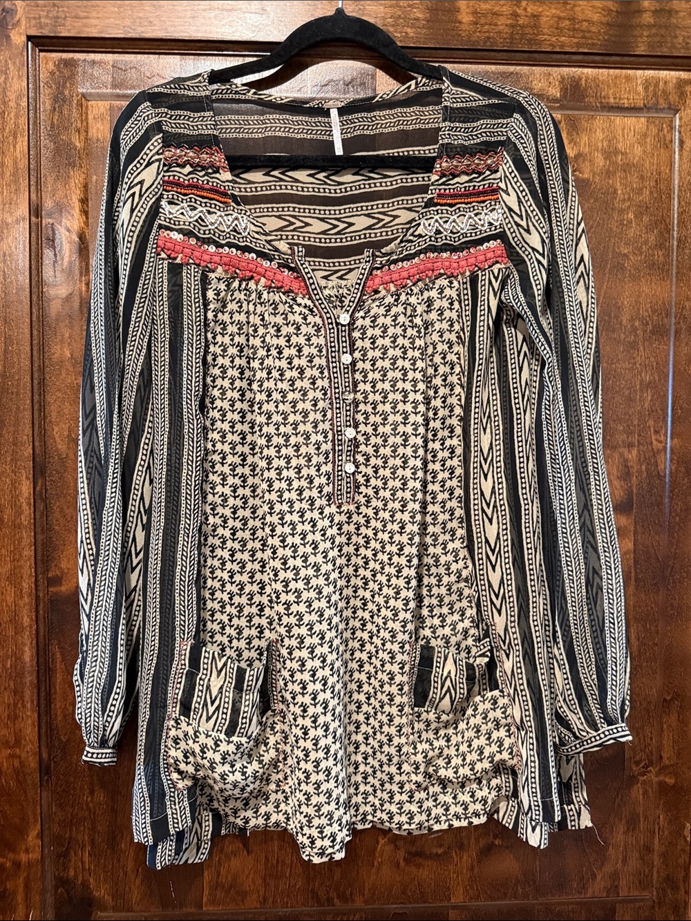 Bohemian Black & Cream Patterned Long-Sleeve Women's Top